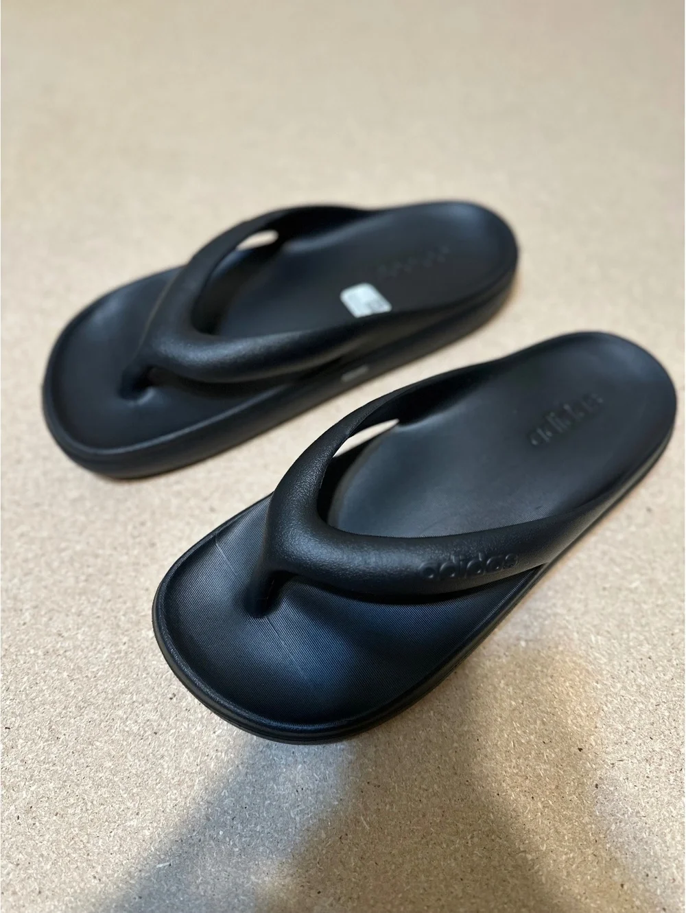 adidas Adilette Lumia Flip Flops Black Men’s Size 8 JR9715 Comfort Sandals